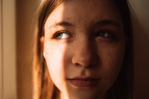 Wyhamować dojrzewanie. Czy mamy wpływ na datę pierwszej miesiączki?