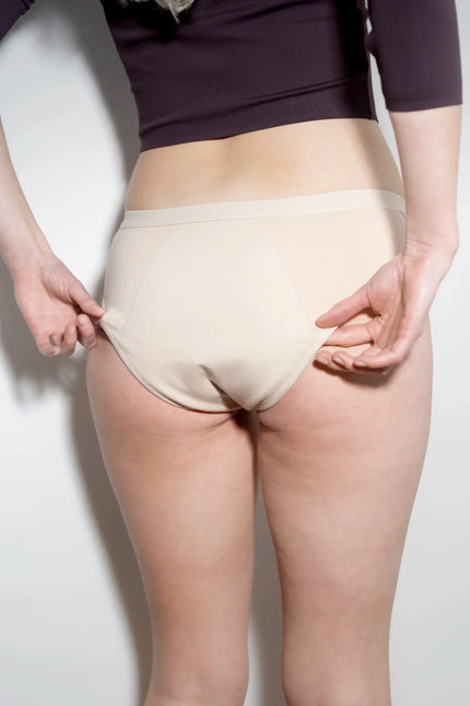 Jak odpowiednio dbać o majtki menstruacyjne, aby służyły Ci na lata?