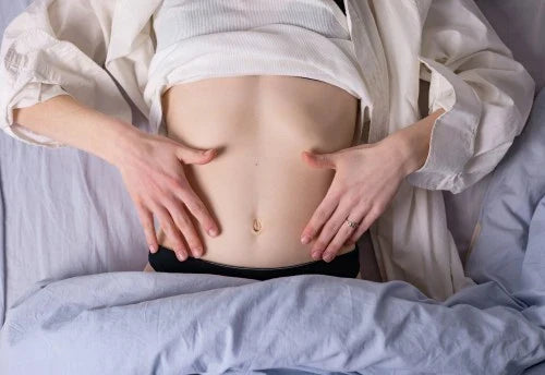 Domowe sposoby na bolesne miesiączki. Jak sobie radzić z bólem menstruacyjnym?